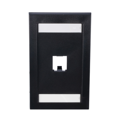 Placa de Pared Vertical Ejecutiva, Salida de 1 Puerto Mini-Com, Con Espacios Para Etiquetas, Color Negro CFPE1BLY