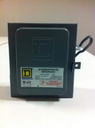 INTERRUPTOR DE SEGURIDAD T/FUSTIRO/SENC 3P 30A 240V         L321