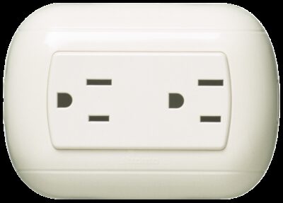 TOMA DE CORRIENTE DUPLEX 2P+T - P38