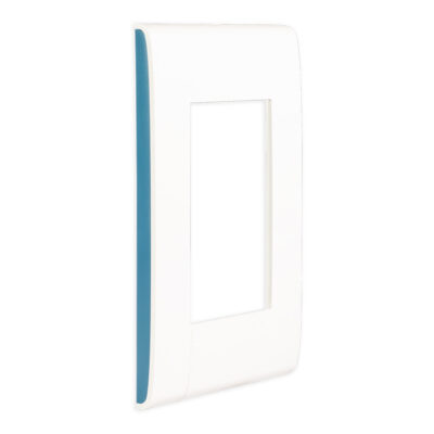Placa De 3 Módulos Color Blanco, Con Perfiles Laterales Color Aqua - E5N3AQPTL