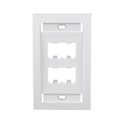 Placa de Pared Vertical Ejecutiva, Salida Para 4 Puertos Mini-Com, Con Espacios Para Etiquetas, Color Blanco  CFPE4WHY
